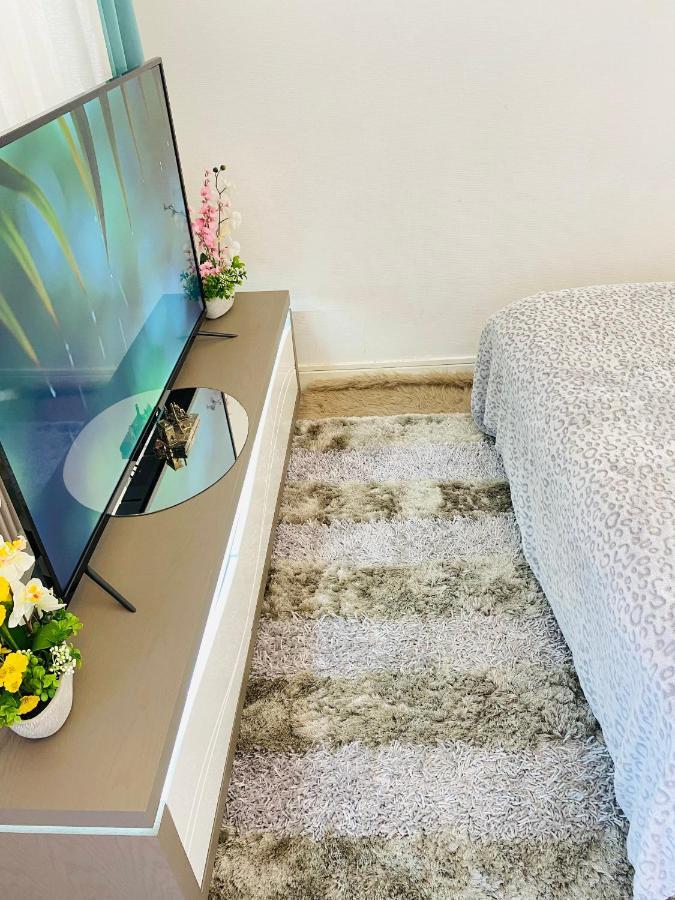 Lyon Full Entier Appartement Luaran gambar